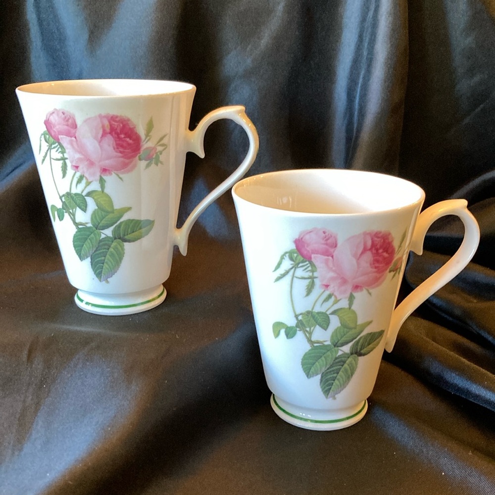 Pair of Vintage Roy Kirkham Coffee Cups